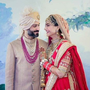 Sonam Kapoor Wedding: देखें शादी से लेकर रिसेप्शन तक का पूरा Photo album
