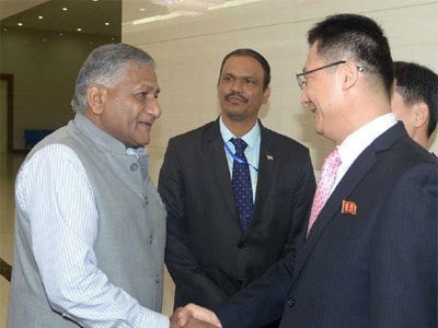 भारत के विदेश राज्य मंत्री पहुंचे नॉर्थ कोरिया, 20 साल में किसी मंत्री का पहला दौरा