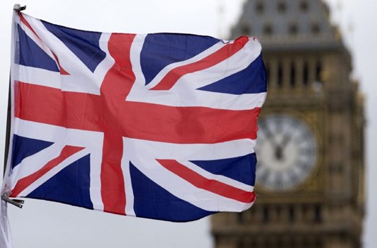ब्रिटेन सरकार संकट में, 24 घंटे में 3 मंत्रियों ने दिया इस्तीफा