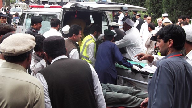 पाकिस्तान: आत्मघाती हमलावर ने किया धमाका, एएनपी पार्टी के नेता समेत 14 लोगों की मौत