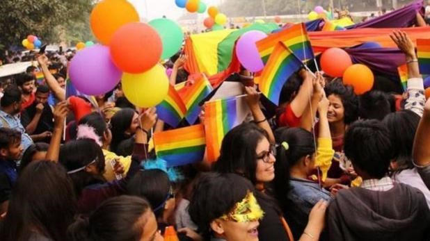 जानें भारत के अलावा किन देशों में समलैंगिक संबंधों को अपराध नहीं माना जाता 