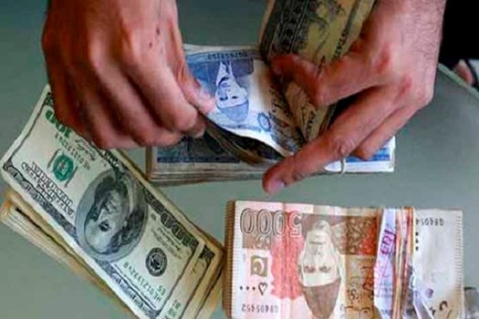 पाकिस्तान: रेहड़ी पटरी वाले के बैंक खाते में आ गए 2.25 अरब रुपये, जरदारी के घोटाले से लिंक 