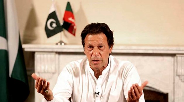 पाकिस्तान के PM इमरान खान ने किया ऐलान, भारत की तरफ बढ़ाएंगे दोस्ती का हाथ