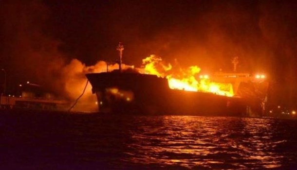 Russia: दो जहाजों में आग लगने से 11 की मौत, दोनों जहाजों पर थे 15 भारतीय 
