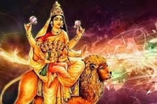 NAVRATRI 2019: नवरात्रि पर्व के 5वें दिन होती है स्कंदमाता की उपासना, इनका वाहन सिंह है