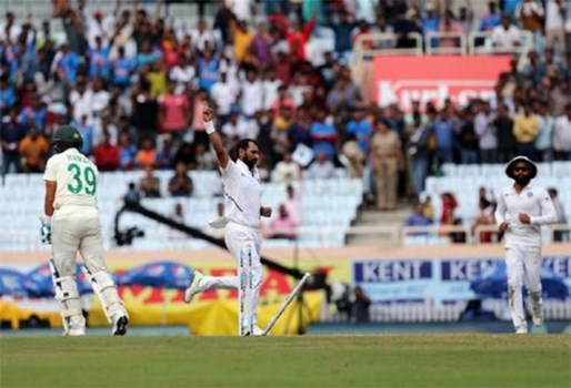 IND VS SA: सीरीज क्लीन स्वीप करने से 2 कदम दूर भारत, अफ्रीका के दूसरी पारी में गिरे 8 विकेट