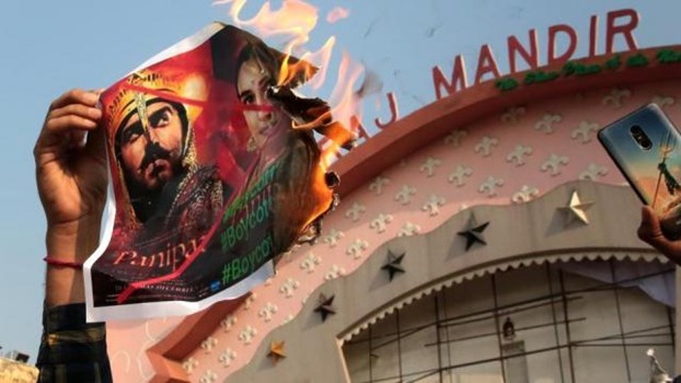राजस्थान में आधे सिनेमा घर से गायब हुई 'पानीपत' फिल्म, ये है वजह