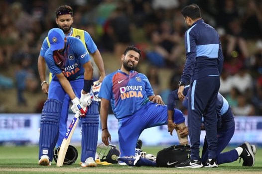 भारतीय टीम को लगा बड़ा झटका, रोहित शर्मा ODI और टेस्ट सीरीज से बाहर