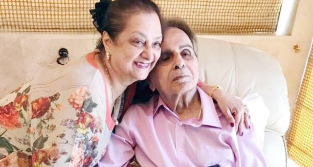 Corona Virus के चलते आइसोलेशन में दिलीप कुमार, पत्नी सायरा रख रही हैं पूरा ख्याल