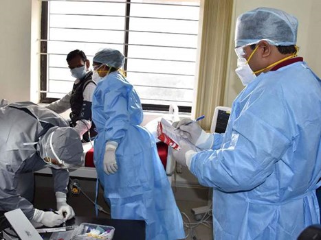 भारत में कोरोना वायरस संक्रमितों की संख्या हुई 1965, अब तक 50 लोगों की मौत