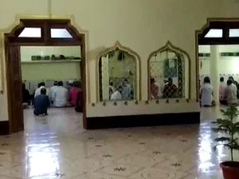 लॉकडाउन: मध्य प्रदेश में एक मस्जिद में नमाज अदा करते पाए गए 40 लोग, मामला दर्ज