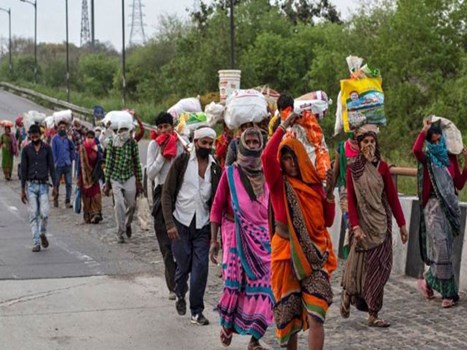 लॉकडाउन के बीच MHA ने जारी की नई गाइडलाइन्स, अब देशभर में फंसे हजारों मजदूर और छात्र पहुंच सकेंगे घर