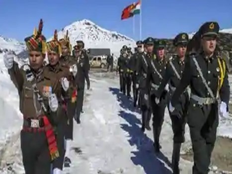 बॉर्डर पर तनाव बढ़ने के बीच भारत और चीन ने लद्दाख में सैनिकों की बढ़ाई संख्या