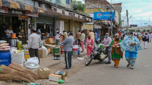 संडे को छोड़कर खुले रहेंगे बाजार, हरियाणा से अब दिल्ली एंट्री पर भी बैन नहीं