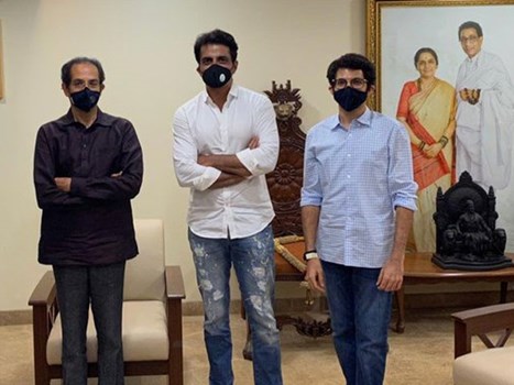 CM उद्धव ठाकरे से मिले सोनू सूद, बोले- जब तक आखिरी प्रवासी अपने घर नहीं पहुंच जाता, मदद करता रहूंगा