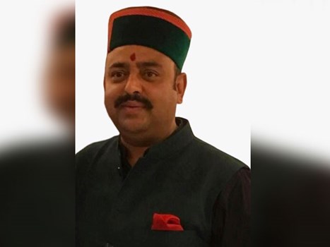 पैंडेमिक एक्ट पर सरकार अपना रही है दोहरी नीति : महेश्वर चौहान