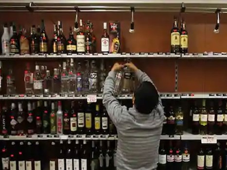 शराब की दुकान को लेकर केजरीवाल सरकार का बड़ा फैसला, अब एक घंटे ज्यादा...
