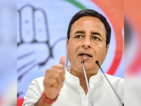 सुरजेवाला का सरकार पर वार, बोले- 73 साल में पहली बार अर्थव्यवस्था और आम आदमी की टूटी कमर