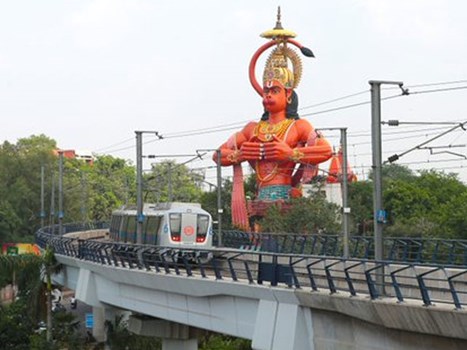 दिल्ली : 171 दिन बाद आज से शुरू हुई ब्लू और पिंक लाइन पर मेट्रो सेवा