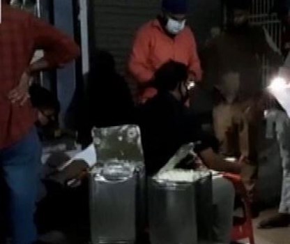 रेवाड़ी में नकली घी बनाने वाले व्यापारी के गोदाम पर सीएम फ्लाइंग की रेड