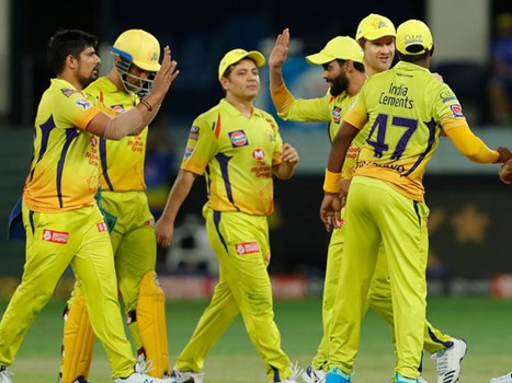 IPL 2020: चेन्नई सुपर किंग्स ने सनराइजर्स हैदराबाद को 20 रन से हराया, जानें किस टीम ने बनाए कितने रन