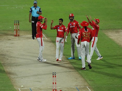 IPL 2020 RCB vs KXIP: किंग्स इलेवन पंजाब ने रॉयल चैलेंजर्स बैंगलोर को आठ विकेट से हराया