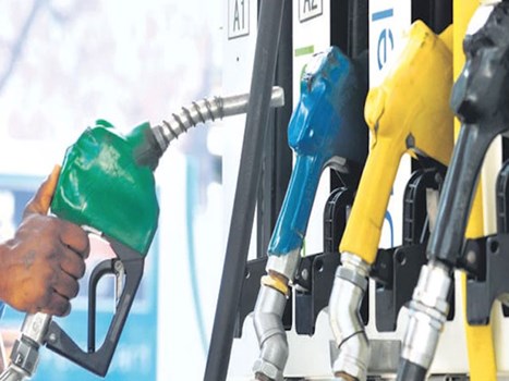 लगातार 17वें दिन पेट्रोल और डीजल के दाम में रही स्थिरता, जानें आपके शहर में क्या है रेट 