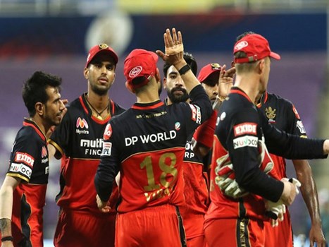 IPL 2020 : रॉयल चैलेंजर्स बैंगलोर की कोलकाता नाइट राइडर्स पर बड़ी जीत, 8 विकेट से रौंदा 