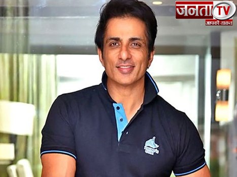 सोनू सूद की एक और पहल, आत्मनिर्भर बनने के लिए जरूरतमंदों को देंगे ई-रिक्शा