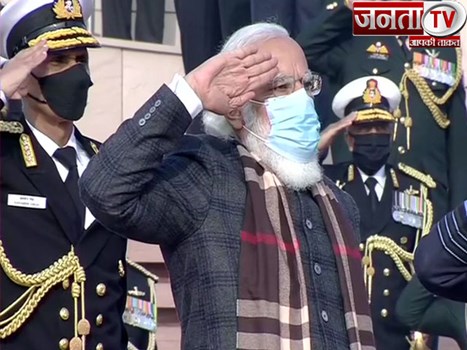 Vijay Diwas 2020: राष्ट्रीय युद्ध स्मारक पर PM मोदी ने प्रज्जवलित की स्वर्णिम विजय मशाल