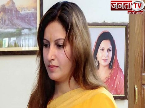 BJP नेता सोनाली फोगाट के घर चोरी, 10 लाख कैश, ज्वेलरी और रिवॉल्वर उड़ा ले गए चोर