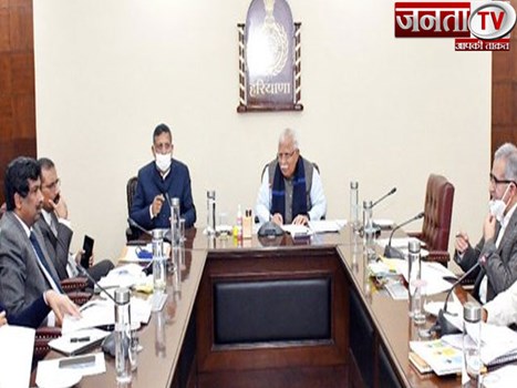 CM मनोहर लाल ने अधिकारियों को शिक्षा का सिस्टम विकसित करने के दिए निर्देश