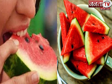 स्ट्रेस और शरीर की थकान को दूर करने में सहायक होता है तरबूज, जानिए इसके जबरदस्त फायदे