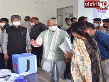 कोरोना प्रबंधों का जायजा लेने खुद फील्ड में उतरे CM मनोहर लाल,ऑक्सीजन-वेल्टीलेटर को लेकर कही ये बात