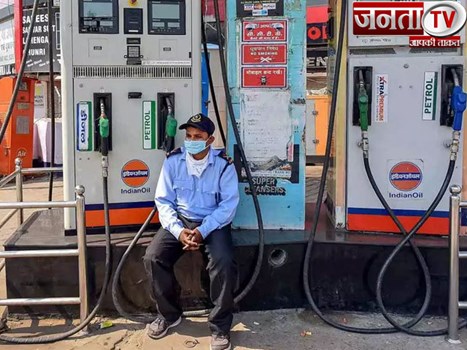 तेल के दामों में आज फिर लगी आग, मुंबई में 100 के पार पंहुचा पेट्रोल, जानिए आपके शहर में क्या है रेट 