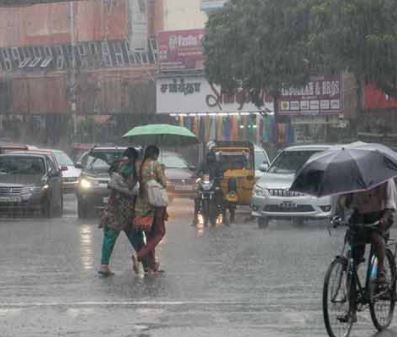 Monsoon Update: मुंबई में अगले 3 दिन भारी बारिश की चेतावनी, इन राज्यों में येलो अलर्ट जारी   