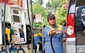 अब Petrol Pump पर ग्राहकों के साथ नहीं होगी धोखाधड़ी, ऑटोमैटिक होंगे 30 हजार से ज्यादा पेट्रोल पंप