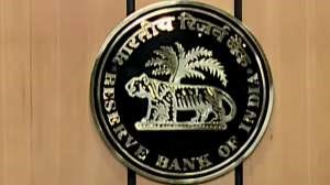 RBI ने Axis Bank पर लगाया 5 करोड़ रुपये का जुर्माना, जानें क्यों की गई ये बड़ी कार्रवाई 