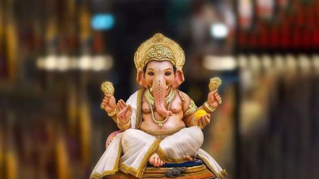 Happy Ganesh Chaturthi 2021 Wishes: गणेश चतुर्थी के दिन इन संदेशों से दें दोस्तों को शुभकामनाएं