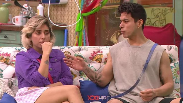 Bigg Boss OTT: Neha Bhasin और Prateek Sahajpal के बीच हुई हाथापाई, देखें वीडियो