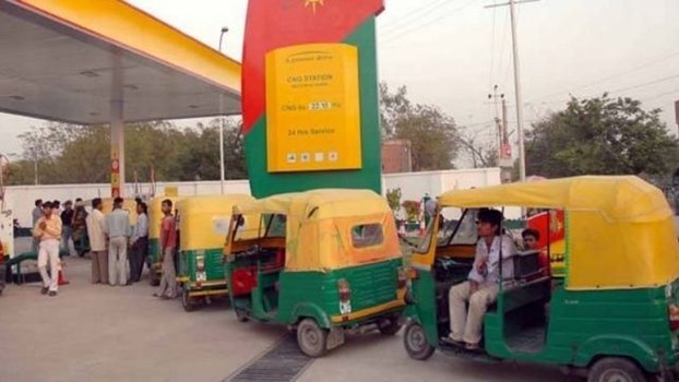 PNG-CNG Price Hike : पेट्रोल-डीजल के बाद PNG-CNG के दामों में इजाफा, जानिएं क्या हैं नई कीमतें