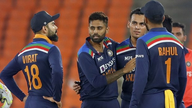 T20 world Cup: भारत और इंग्लैंड के बीच वॉर्म-अप मुकाबला आज, इन खिलाड़ियों पर होंगी नजरें
