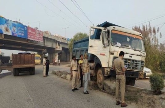 बहादुरगढ़ में सड़क हादसा: एक ट्रक ने किसान आंदोलन में शामिल तीन महिला प्रदर्शनकारियों को कुचला, मौत