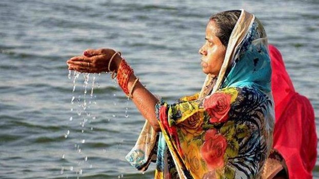 Chhath Puja 2021: आज डूबते सूर्य को दिया जाएगा अर्घ्य, जानें क्या है इसका महत्व