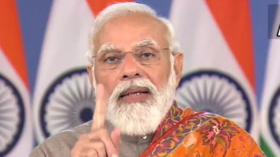 PM Modi ने तीनों कृषि कानूनों को वापस लेने का किया ऐलान, कहा- आंदोलन खत्म करें किसान