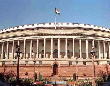 Parliament Winter Session: राहुल का केंद्र पर निशाना, चर्चा करने से डर रही सरकार
