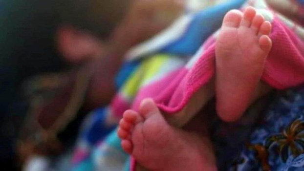 अटारी सीमा पर पाकिस्तानी महिला ने दिया बच्चे को जन्म, नाम रखा 'बॉर्डर'