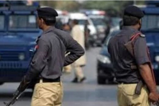 पाकिस्तान में भीड़ ने महिलाओं को कपड़े उतरवाकर पीटा, नग्न अवस्था में सड़क पर कराई परेड