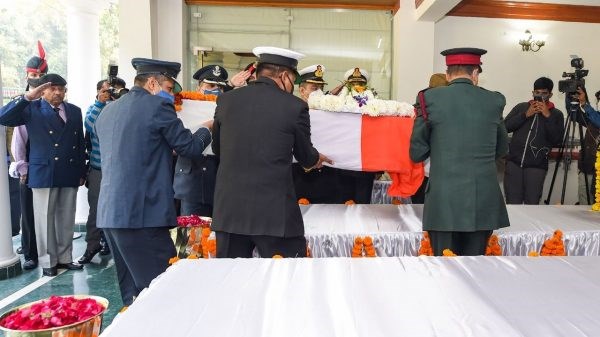 हेलिकॉप्टर क्रैश में शहीद हुए 6 जवानों के शव की हुई पहचान, सैन्य सम्मान के साथ आज होगा अंतिम संस्कार