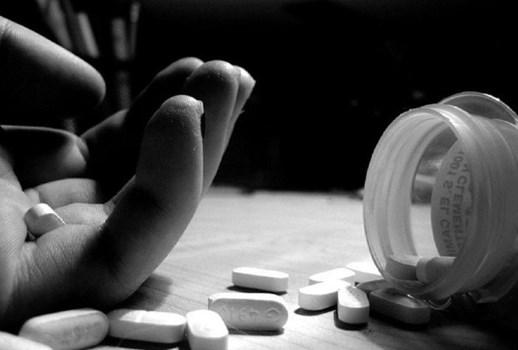 हरियाणा के फतेहाबाद में एक मां ने 4 बच्चों सहित खाया जहर, महिला और 2 बेटियों की मौत